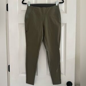 Mountain Hardware Women’s Dynama Hiking Pant